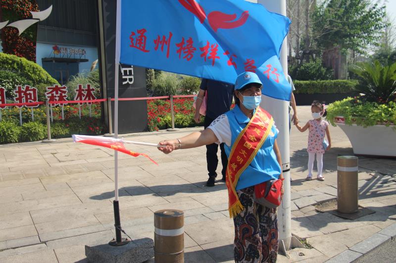 <strong>成人18女人尻逼女人</strong>